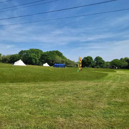 Dorset Glamping Fields Hotel Corfe Mullen Exterior foto