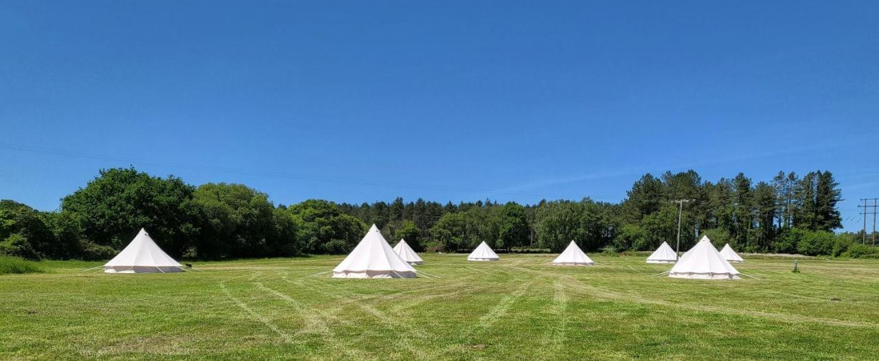 Dorset Glamping Fields Hotel Corfe Mullen Exterior foto