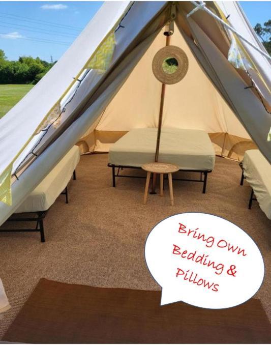 Dorset Glamping Fields Hotel Corfe Mullen Exterior foto